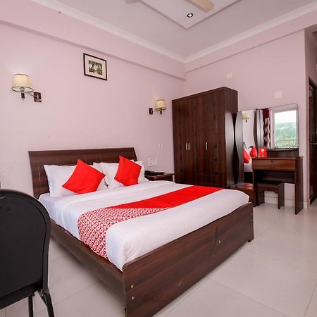 Wayanadia Resort Hotel Ambalavayal Luaran gambar