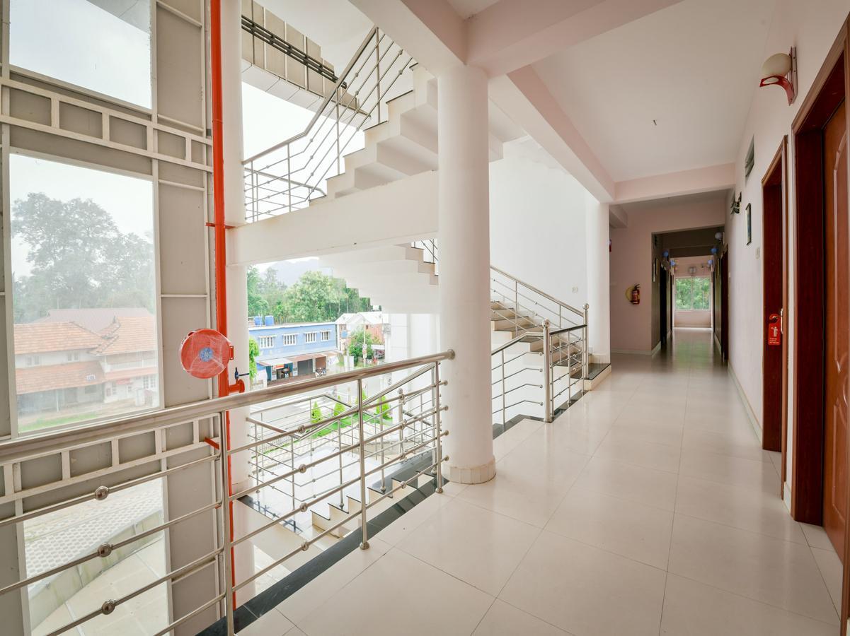 Wayanadia Resort Hotel Ambalavayal Luaran gambar