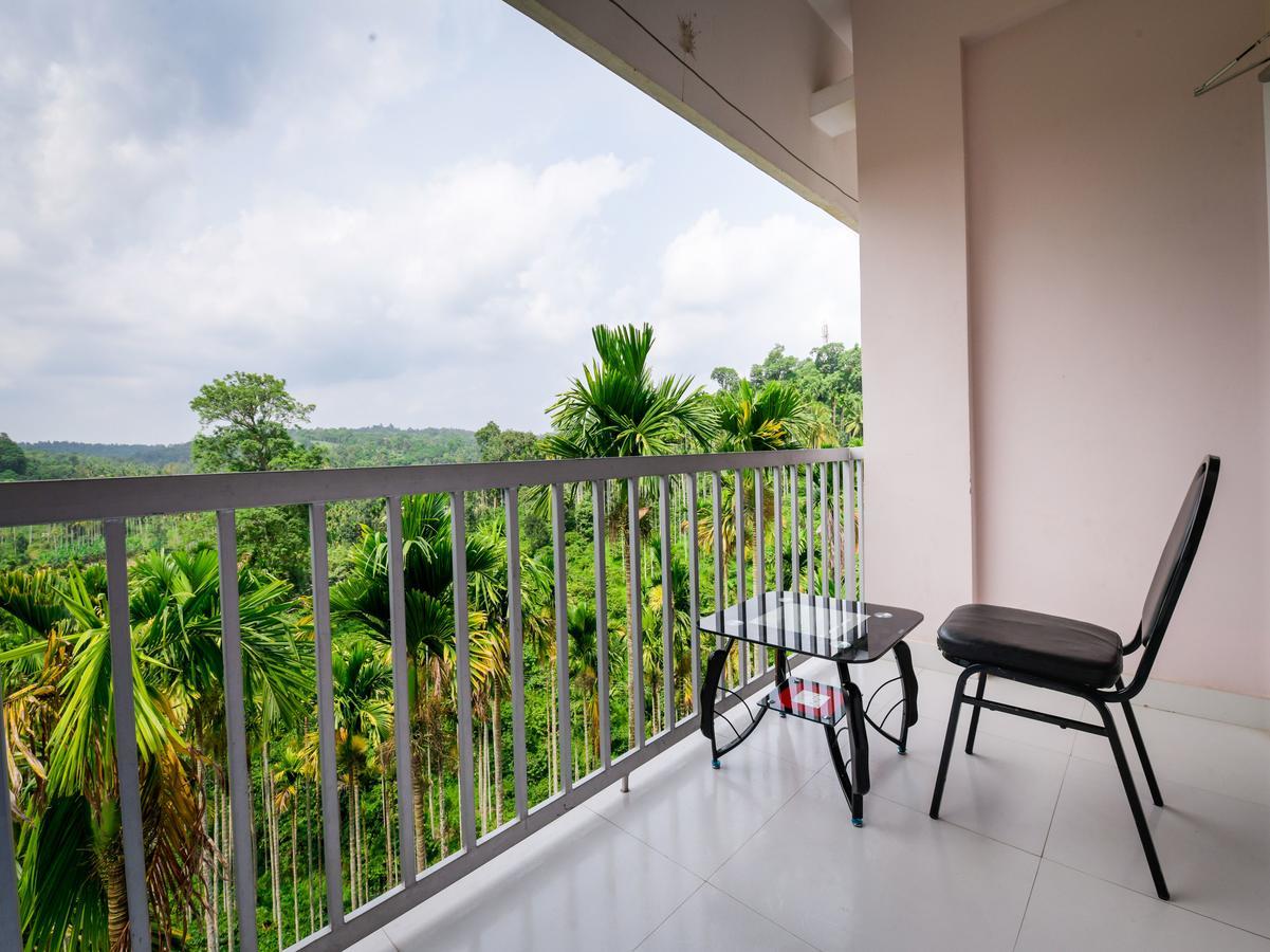 Wayanadia Resort Hotel Ambalavayal Luaran gambar