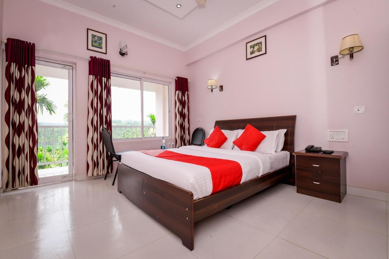 Wayanadia Resort Hotel Ambalavayal Luaran gambar